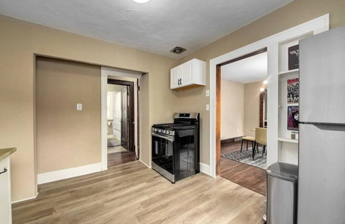 Cleveland Apartamento | RocknRoll Crib | 8 Min Cle Clinic | Near Downtown