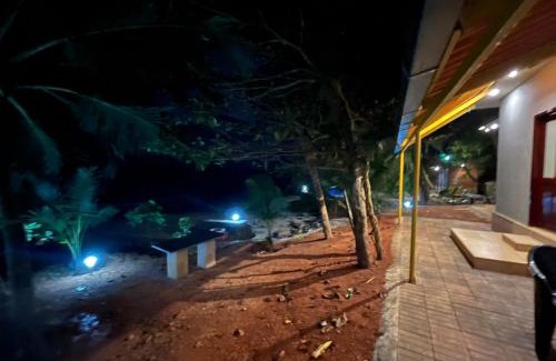 Kannur Casa | Rocks beach house