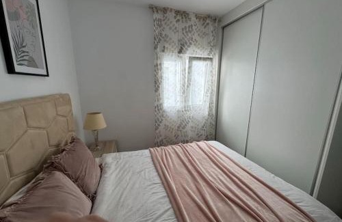La Linea de la Concepcion Apartamento | Rockside Residences Suites La Linea