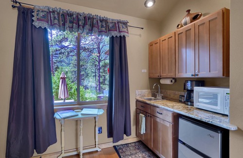 Cascade Cabina | Rocky Mountain Lodge