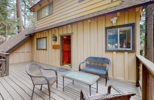 Blue Jay Casa | Rocky Pines