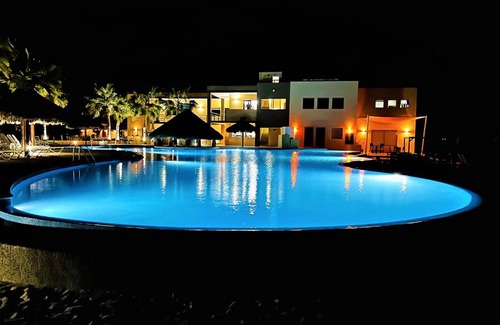 Laguna Shores Apartamento | Rocky Point - Ocean Front - King - Suites - Sleeps12 - Gated - POOLS WI-FI