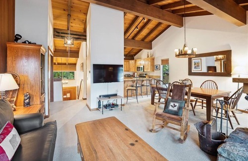 Tahoe City Casa | Rocky Ridge #61: 2 BR, 2 BA Townhouse in Tahoe City, Sleeps 6