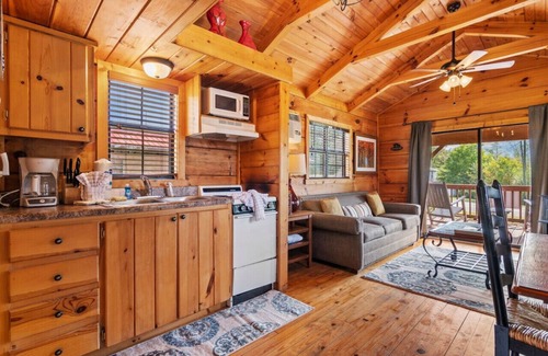 Wears Valley Casa | Rocky Top~Pigeon Forge~TN-Smoky Mountains