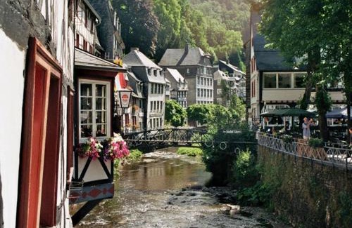 Mutzenich Apartamento | Roder am Eifelsteig