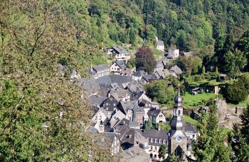 Mutzenich Apartamento | Roder am Eifelsteig