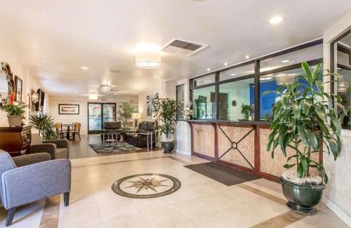Colton Hotel | Rodeway Inn & Suites Colton-Riverside