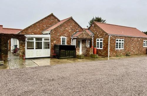 Boston Casa | Rodgers Land (The Bungalow)