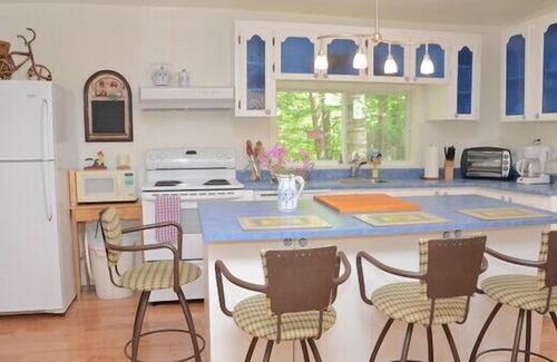 Eastman Cabaña | Lugar / Chez Roger Roger - Eastman, Quebec