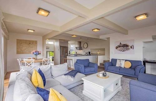 Taupo Casa | Rokino Lake house A+ Location and Views for the family holiday