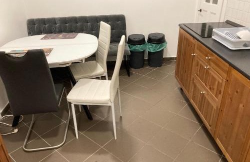 Zuglo Apartamento | Roland Apartment Zuglo 2