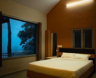 Elappara Casa | Roley Stone