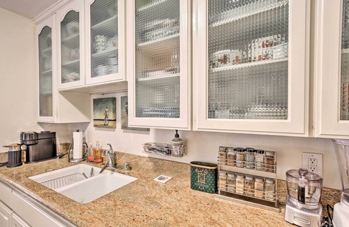 Rolling Hills Estates Condominio | Rolling Hills Estates Condo w/ Free WiFi!