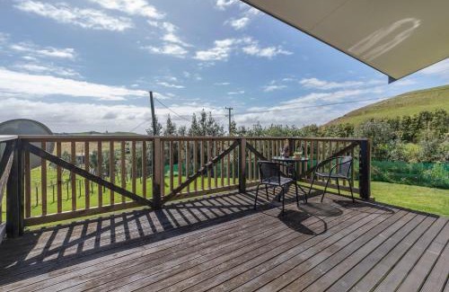 Otaua Casa | Rolling Hills Retreat - Otaua Holiday Home