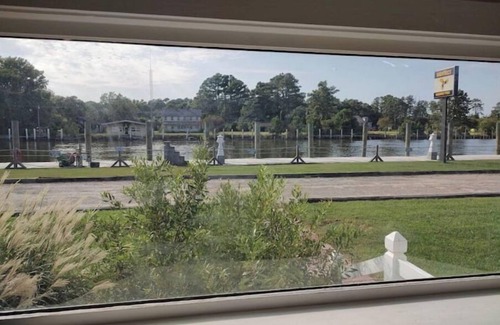 Coinjock Casa | Rolling Hitch-Cottage on the ICW - Dog Friendly!