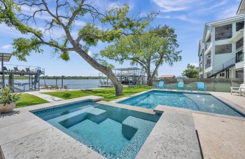 Kingsland Casa | Rolling Waves Haven Concierge Services Available