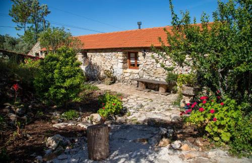 Alqueidao da Serra Casa | Roman Road House