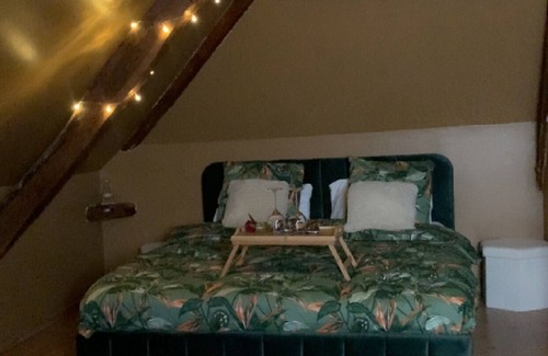 Villeneuve-les-Sablons Casa | Romance aux Almadies