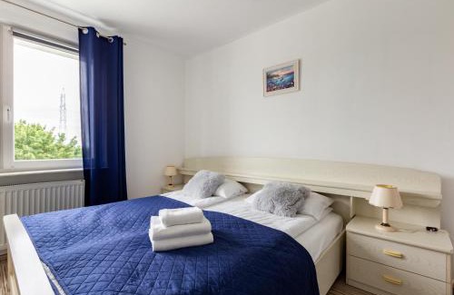 Pogorze Apartamento | Romanowskiego Comfort Apartment by BookingHost