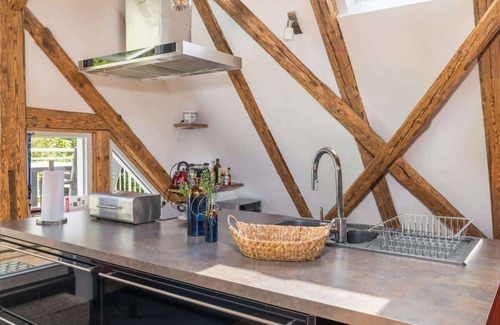 Schonach im Schwarzwald Apartamento | Romantic maisonette apartment with sauna, fireplace, campfire and large garden