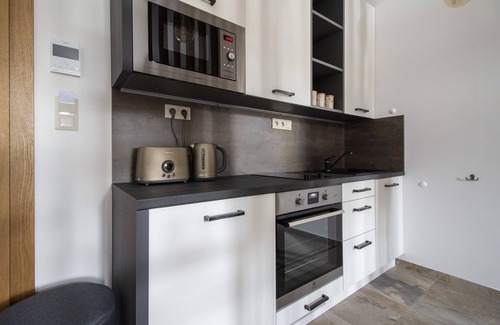 Vysoke Tatry Apartamento | Romantic apartment in a historic villa with mountain views