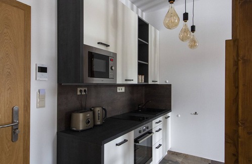 Vysoke Tatry Apartamento | Romantic apartment in a historic villa with mountain views