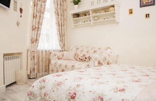 Prospekt Svobody Apartamento | Romantic apartment near Opera with Air-conditioning