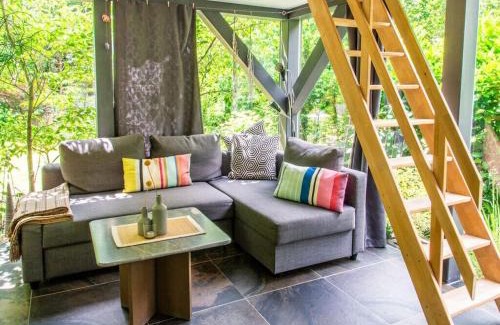 Arzheim Apartamento | Romantic apartment with balcony