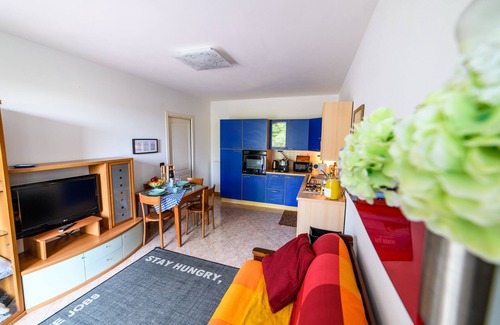 Borgonovo Apartamento | ROMANTIC APARTMENT WITH ROUND BED