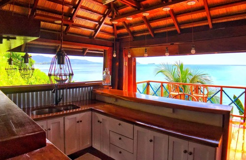 Taytay Cabaña | Romántica casa de campo frente a la playa en una ensenada aislada