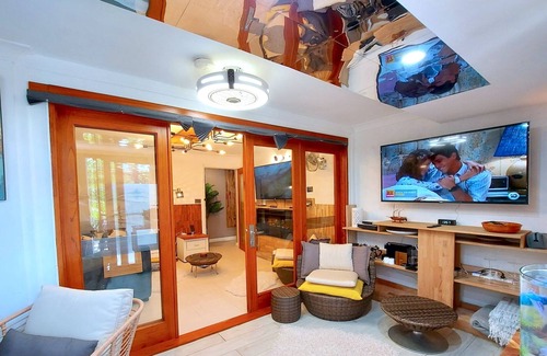 Palm Beach Apartamento | Romantic beach Home for Couple at Majestic Palm Beach!