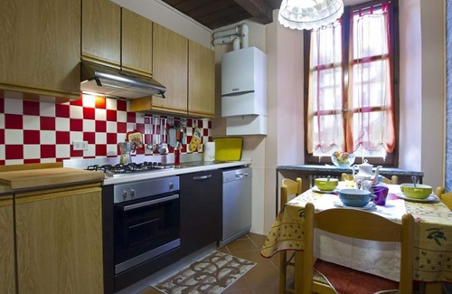 Orta San Giulio Apartamento | APARTAMENTO ROMANTICO "BELLAVISTA" - LAGO VIEW, HISTORICAL CENTER