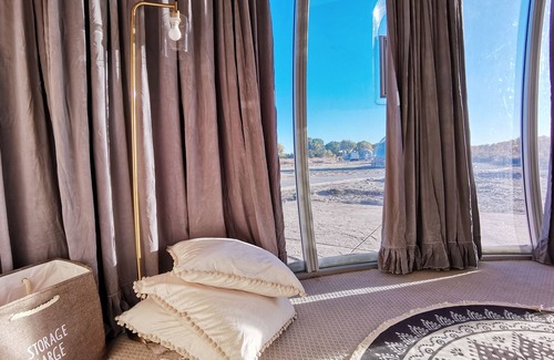 Oro Grande Casa | Romantic Bubble House