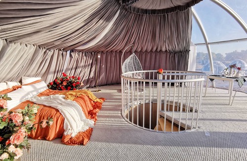 Oro Grande Casa | Romantic Bubble House