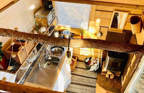 Stjarnsund Casa | Romantic Cabin Right on the Lake With Fire Place