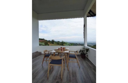 Acacias Cabina | Romantic Cabin with Jacuzzi Azulejo