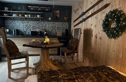 Saint-Maurice Apartamento | ❤️‍🔥 Romantic chalet/Private hot tub/Cinema screen/10 min center ❤️‍🔥