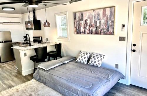 Chapel Hill Casa | Romantic Chapel Hill Retreat for Two
