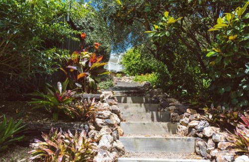 Waiheke Island Casa | Romantic Cottage Recommended by NZ Herald