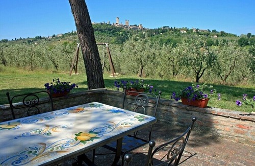 San Gimignano Cabaña | Romántica casa de campo con impresionantes vistas sobre San Gimignano Ideal para parejas y familias