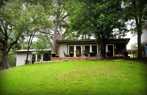 Wimberley Cabaña | Romántica casa de campo justo en el arroyo Cypress!