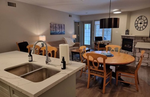 Oro-Medonte Condominio | Romantic Country Getaway