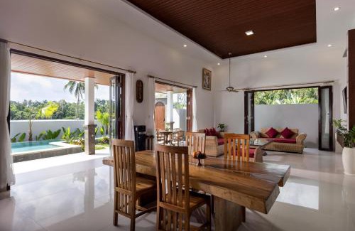 Tegallalang Complejo | Romantic Cozy Three Bedroom Jungle View Villa in Ubud