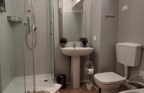 San Giovanni Cama Y Desayuno | RomAntic Dreams: Double Room with Private Bathroom