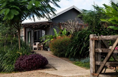 Billinudgel Cabina | Romantic Farmstay Cabin 10 Mins to Brunswick