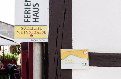 Billigheim-Ingenheim Casa | *** Romántica casa de vacaciones con entramado de madera en el sur del Palatinado: aquí está la PFALZCARD