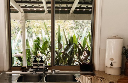 Currumbin Valley Cabaña | Romantic hinterland guesthouse