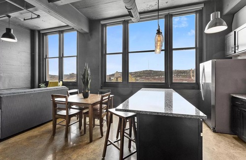 Lancaster Casa | Romantic House 2Bed Room