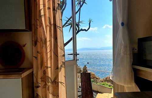 Cagliari Casa | Romantic house, overlooking the sea and private access to Cala Bernat