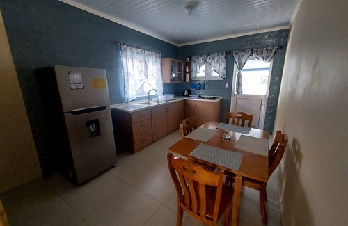 De Bruynewijk Casa | Romantic House with Spacious Hot Tub Spa, Family/Pet friendly and Free Parking